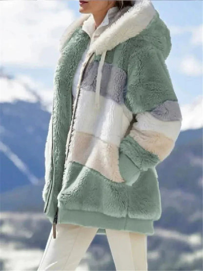 Veste à capuche femme – coupe oversize – fausse fourrure douce – fermeture zippée