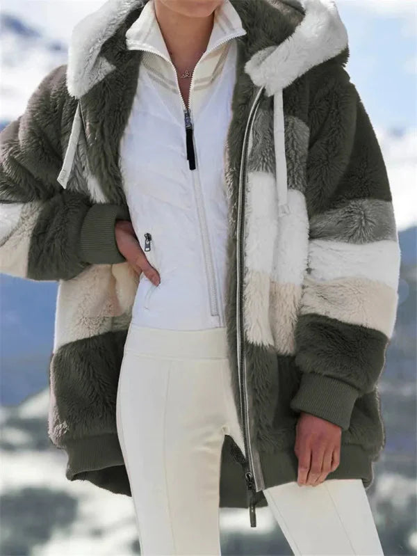 Veste à capuche femme – coupe oversize – fausse fourrure douce – fermeture zippée