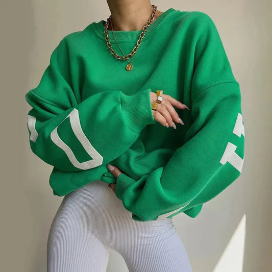 Sweatshirt femme – Coupe oversize – Coton doux – Épaules tombantes – Motif sur manche