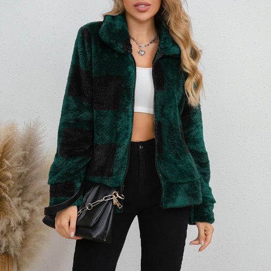 Veste femme – Coupe oversize – Imitation peau lainée – Motif à carreaux – Zippée
