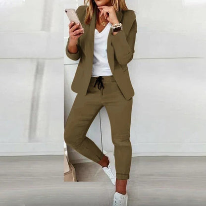 Blazer femme – Coupe cintrée – Tissu lisse léger – Style chic professionnel