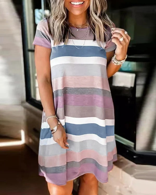 Robe femme – Coupe droite – Maille douce – Manches courtes – Longueur genou