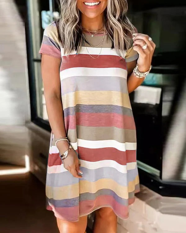 Robe femme – Coupe droite – Maille douce – Manches courtes – Longueur genou
