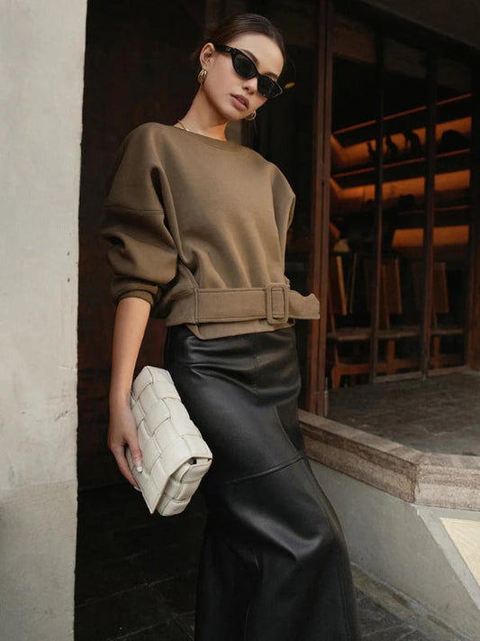 Sweatshirt court femme – Coton doux – Coupe ample – Taille ceinturée – Épaules tombantes