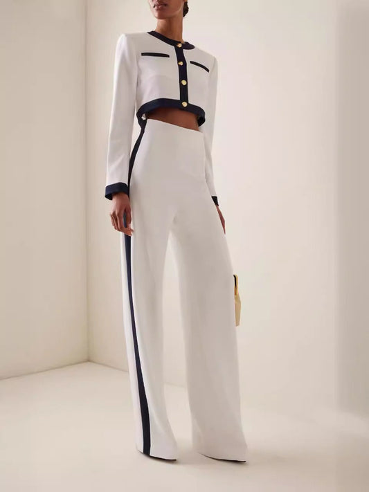 Blazer femme – Coupe courte tailleur – Manches longues – Détails contrastés élégants