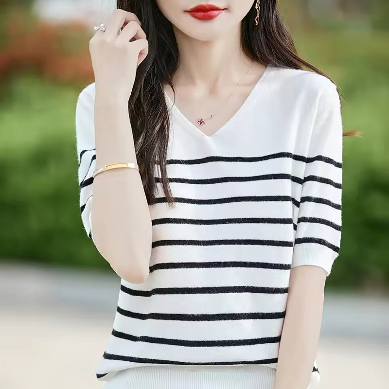 Pull femme – Coton tricoté – Coupe décontractée – Manches courtes – Col en V rayé