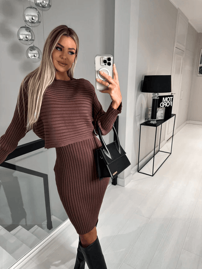 Robe sans manches avec pull offert - Confort et élégance