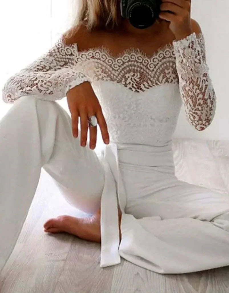 Combinaison femme – Coupe ajustée – Épaules dénudées – Dentelle manches longues – Ceinture élégante