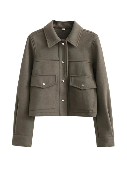 Veste femme courte – Laine – Coupe ajustée – Boutonnage devant – Style utilitaire