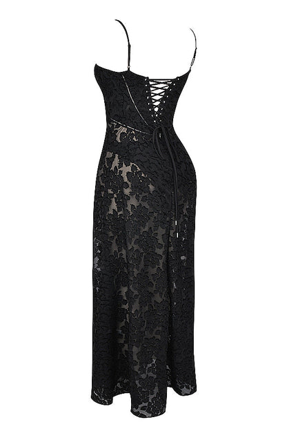 Robe Maxi Femme – Dentelle Brodée – Décolleté Cœur – Bretelles Fines Élégantes