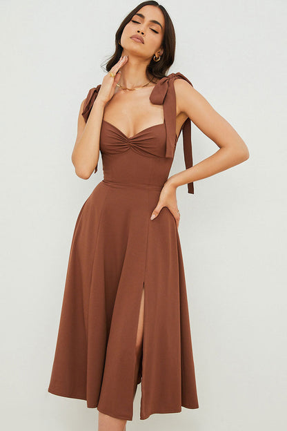 Robe femme midi – Coupe évasée – Tissu fluide – Fente haute – Bretelles à nouer