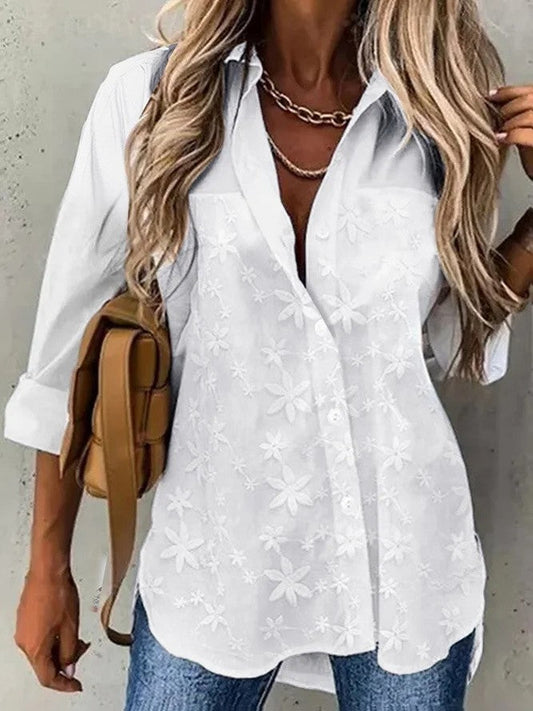 Blouse femme – Coupe décontractée – Col chemise – Détails brodés – Tissu respirant